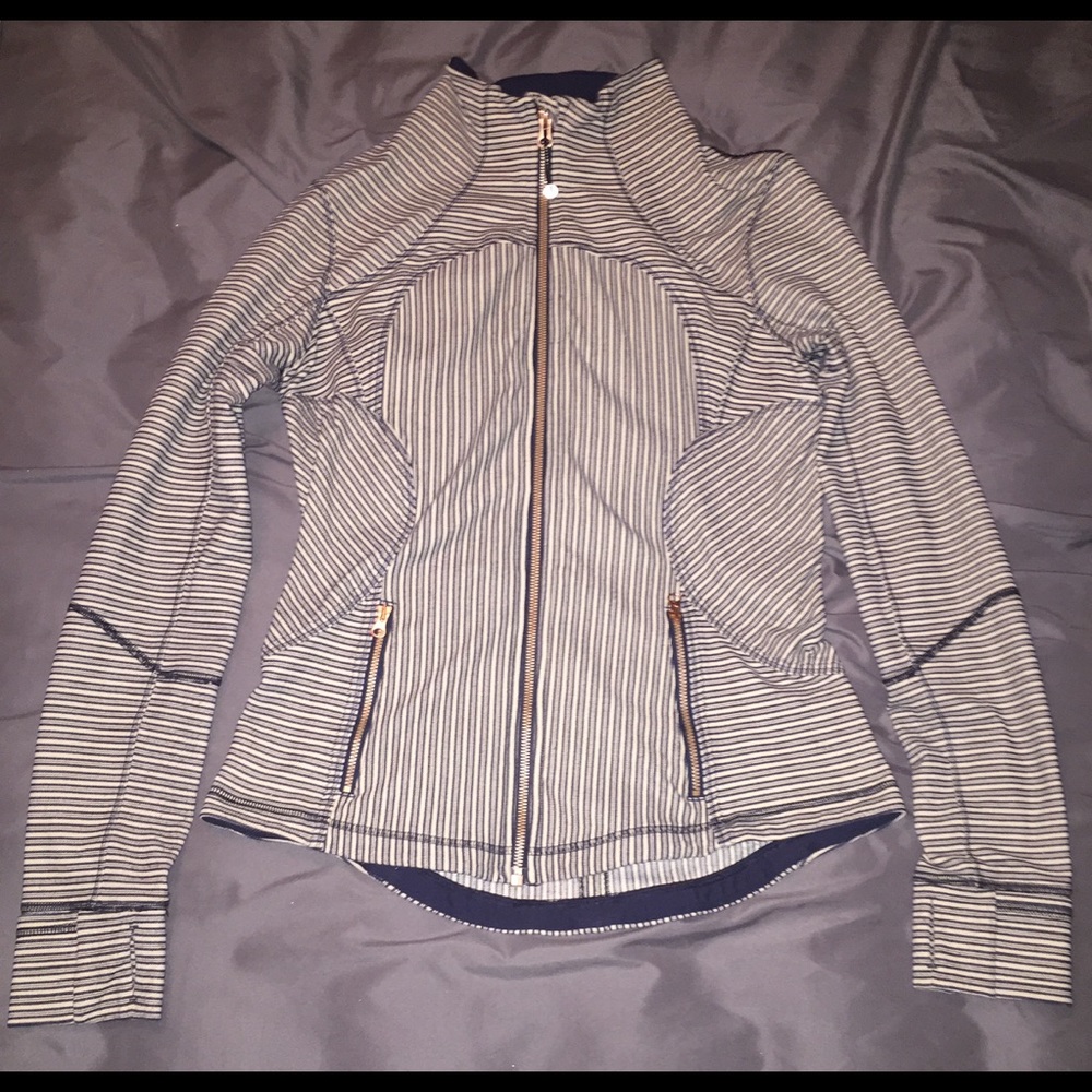 Lululemon jacket SIZE 10.